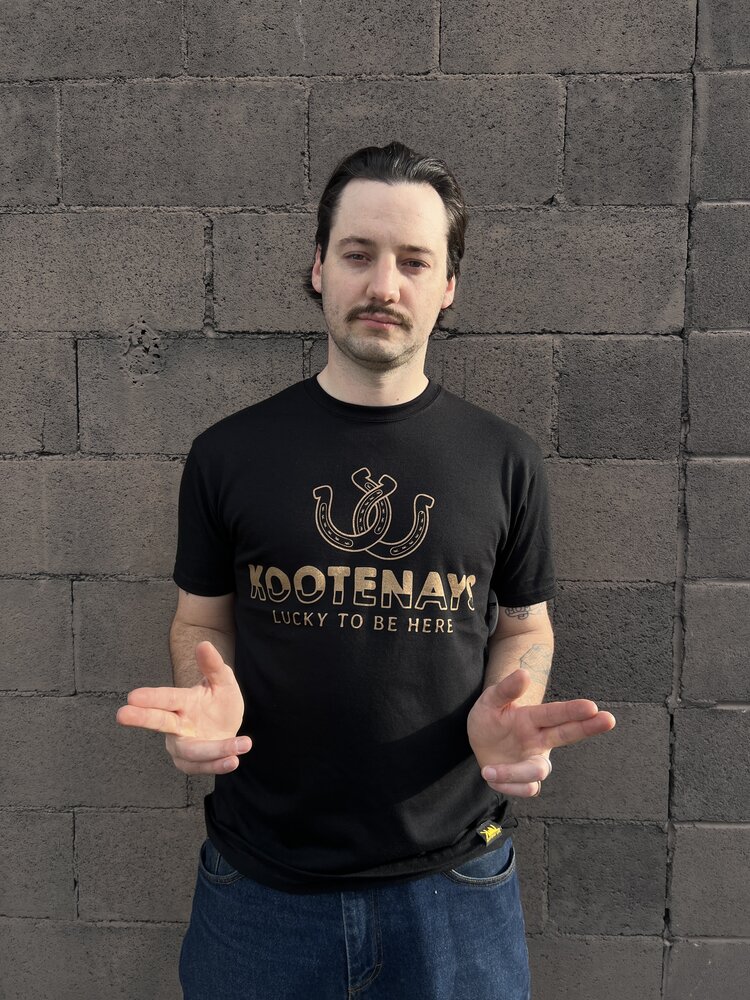 Kootenay Life Lucky To Be Here Tee | Black