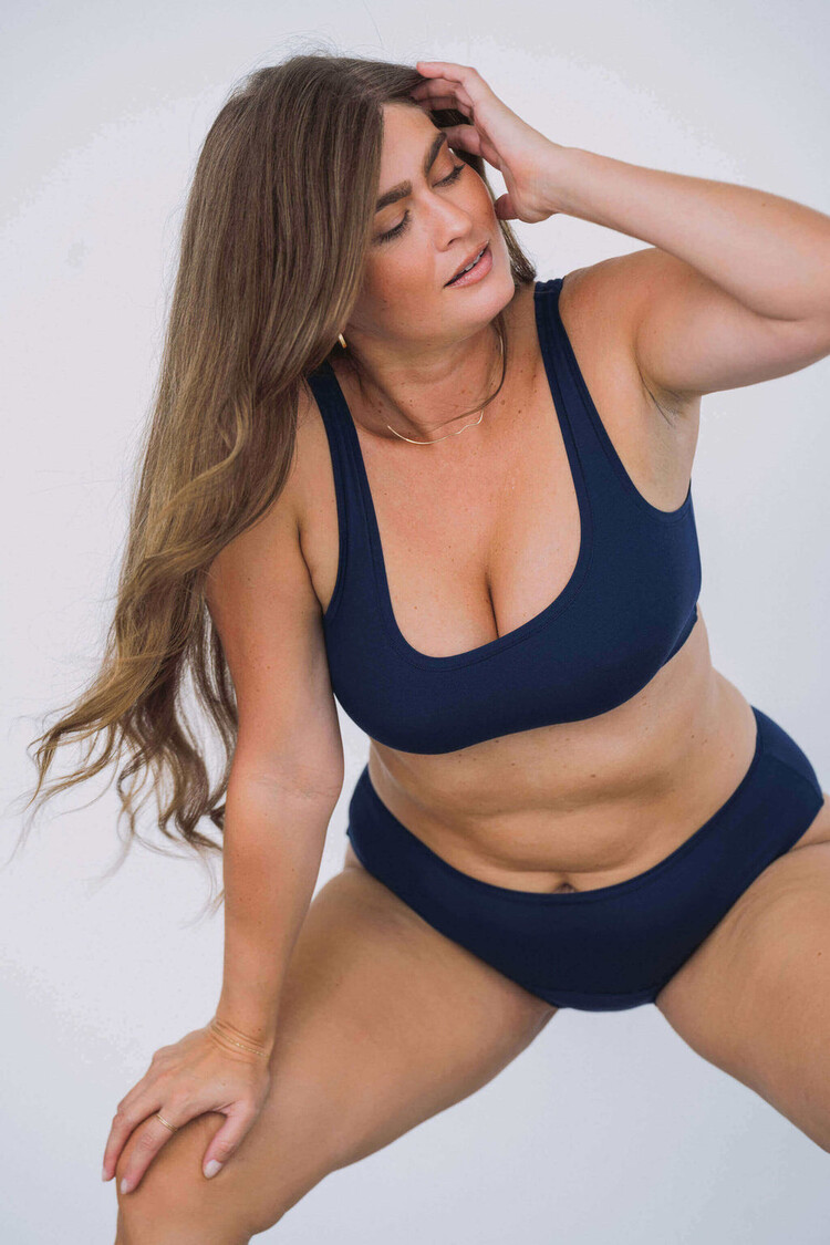 Huha Sporty Bralette | Navy