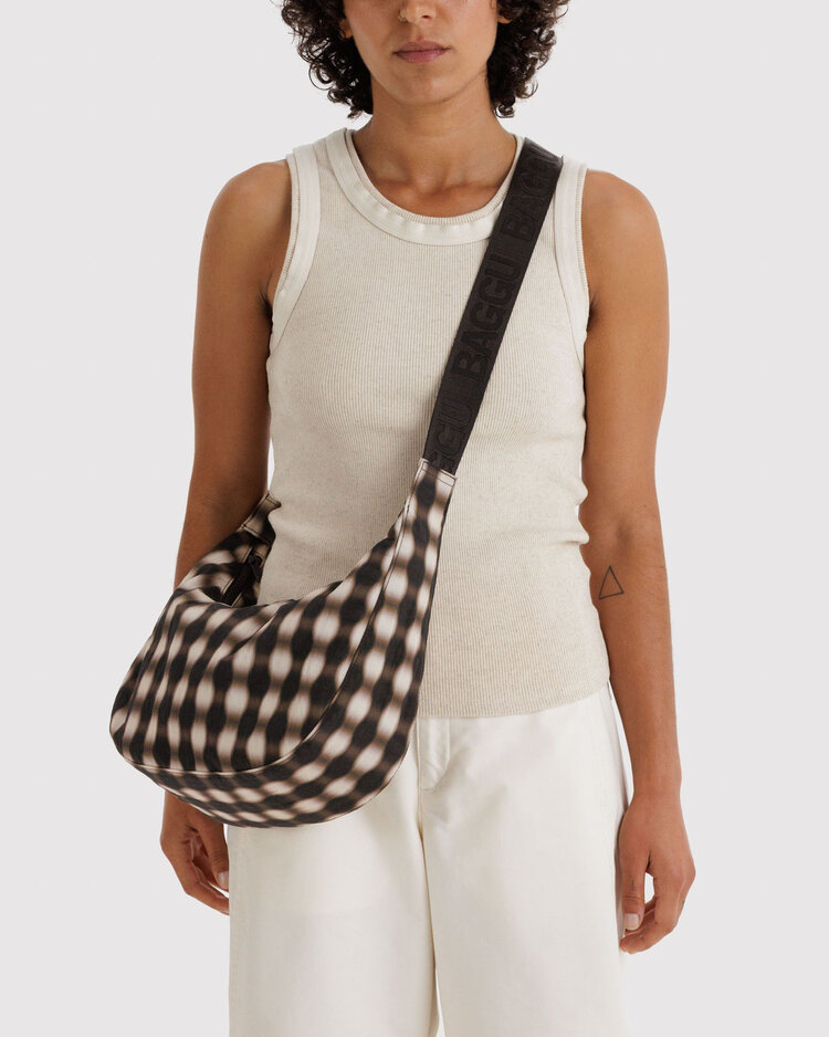 Baggu Baggu Medium Nylon Crescent Bag | Blurred Gingham Brown