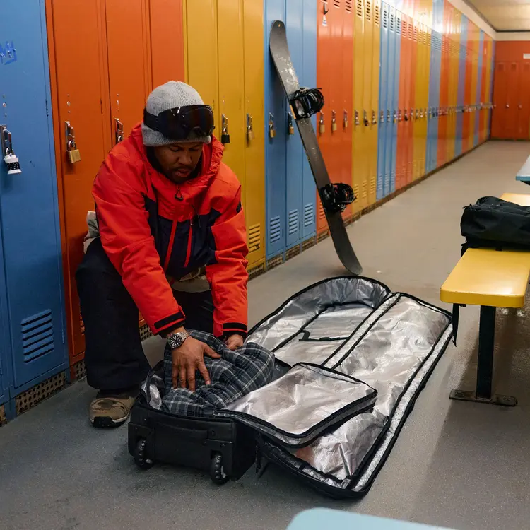 Dakine Low Roller Snowboard Bag | Black