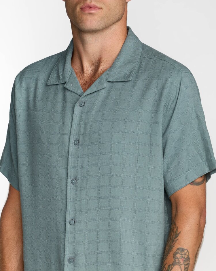 RVCA Vacancy Short Sleeve | Lead