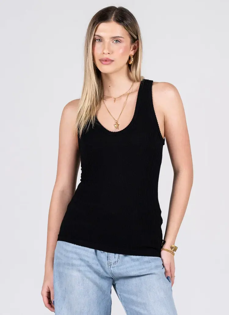 C'est Moi Cest Moi Seamless Textured Tank | Black