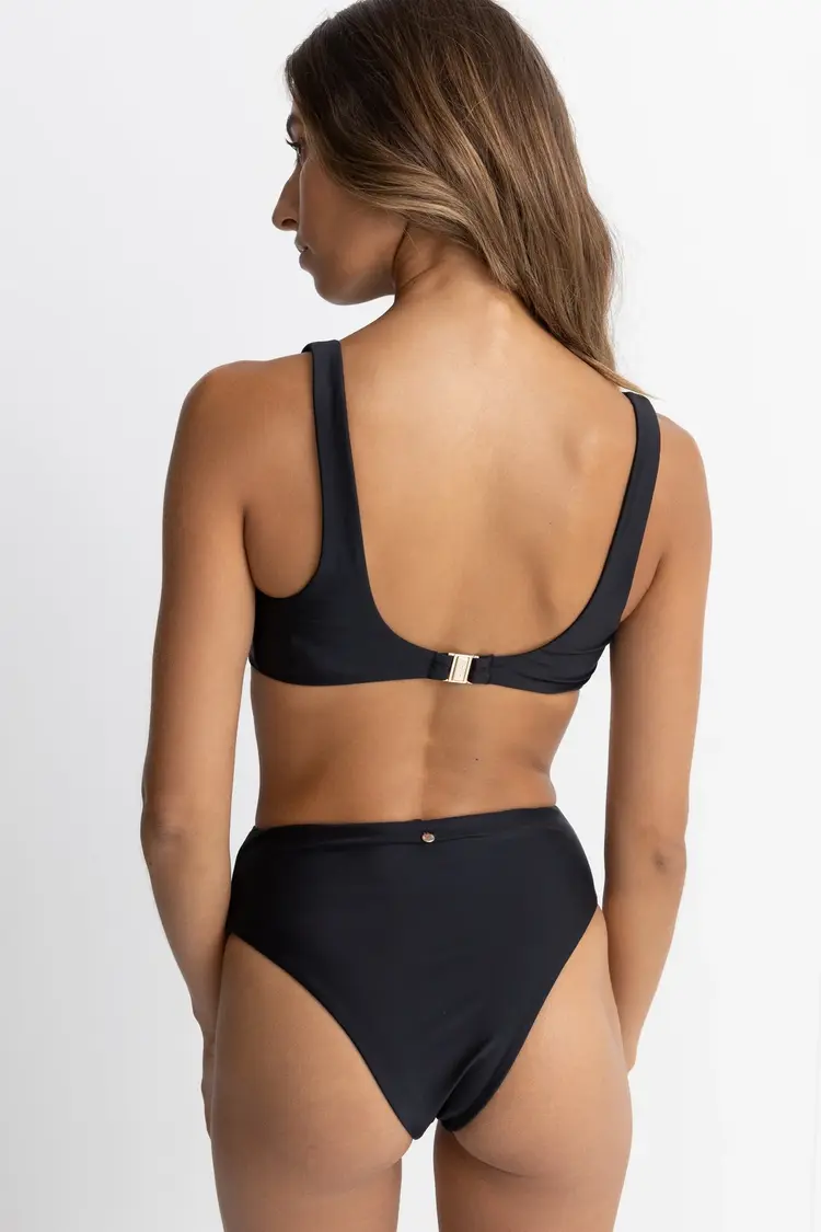 Rhythm Classic Crop Top | Black
