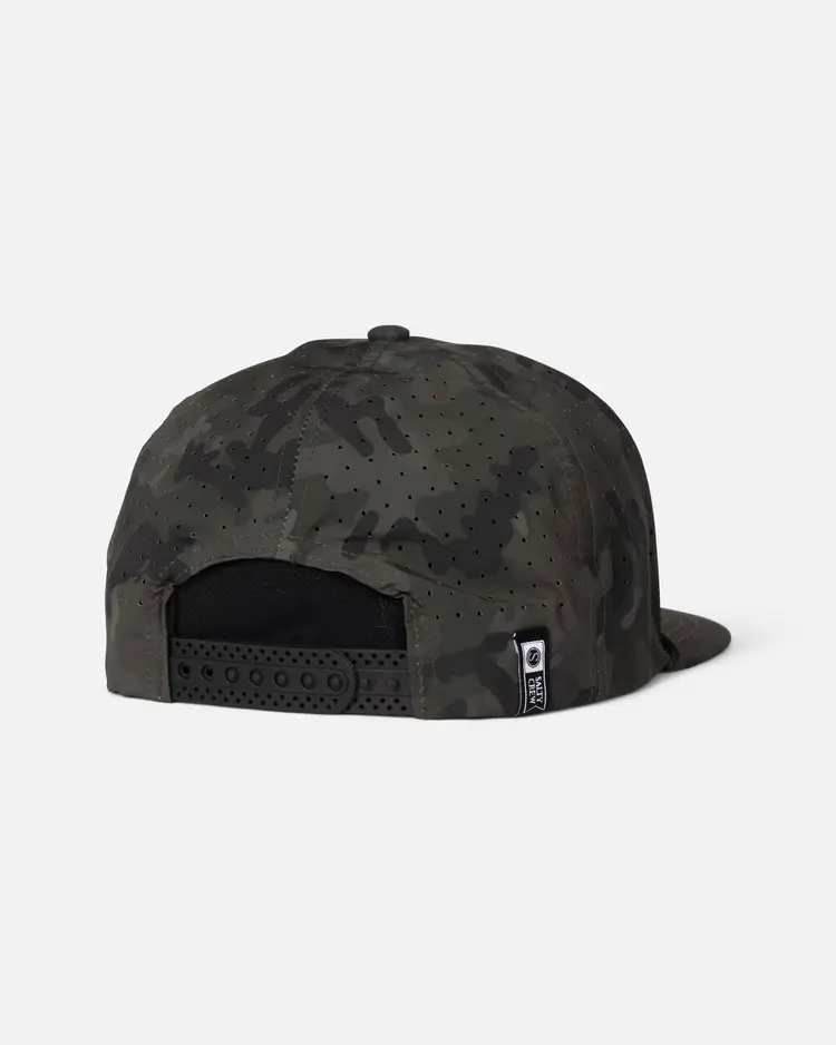Salty Crew Long Range Snapback | Camo