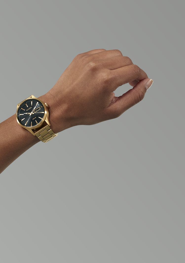 Nixon Sentry Solar  Stainless Steel | All Gold / Black