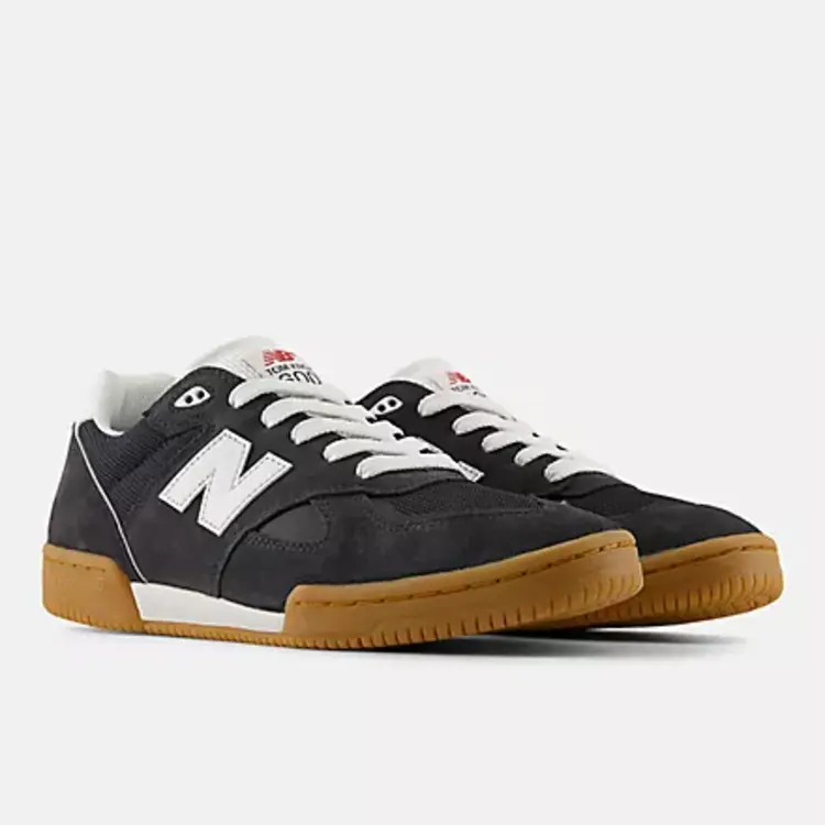 New Balance 600-Tom Knox | Dark Grey/White