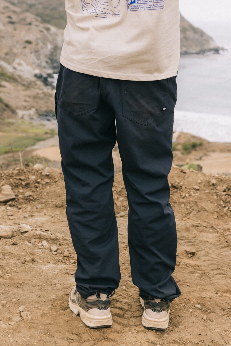 686 Technical Apparel  686 Everywhere Pant Relaxed Fit | Midn