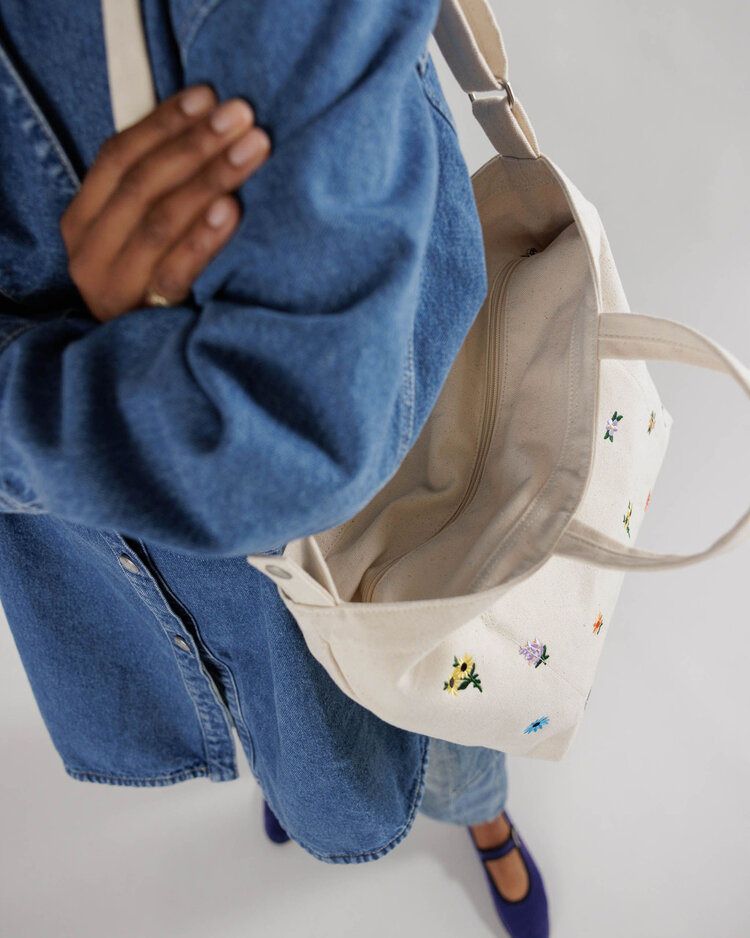 Baggu Horizontal Zip Duck Bag | Embroidered Ditsy Floral