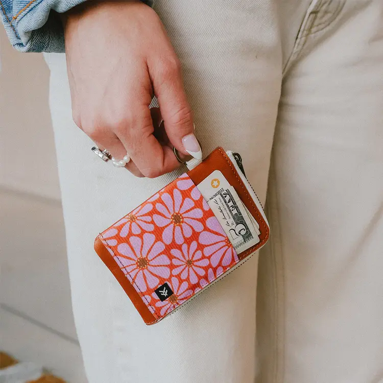 Thread Threads  Zip Wallet | Emmeline