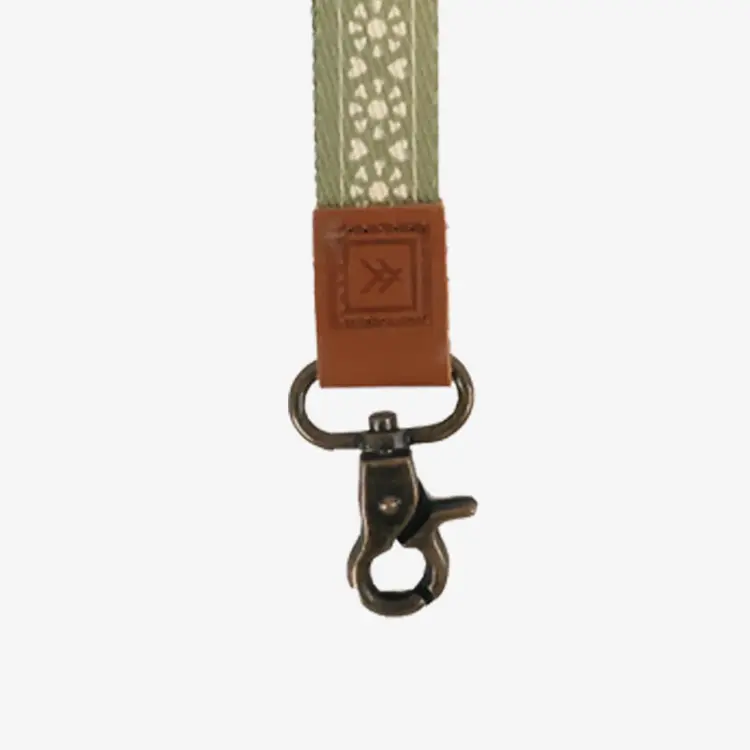 Thread Threads Wristlet Keychain | Olive