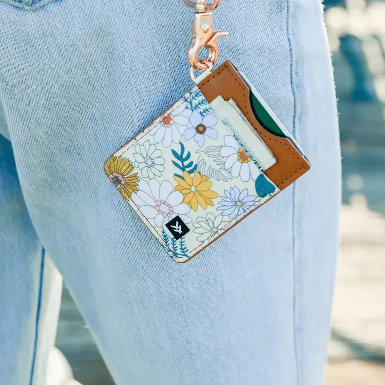 Thread Threads Vertical Wallet | Blossom