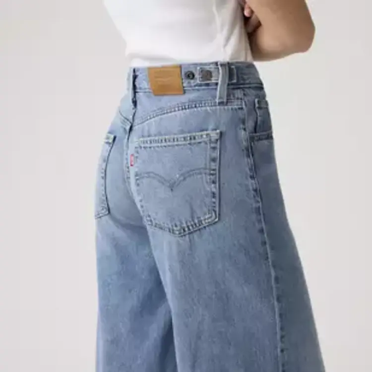 Levi's Cinch Wide Leg | Losing My Mind
