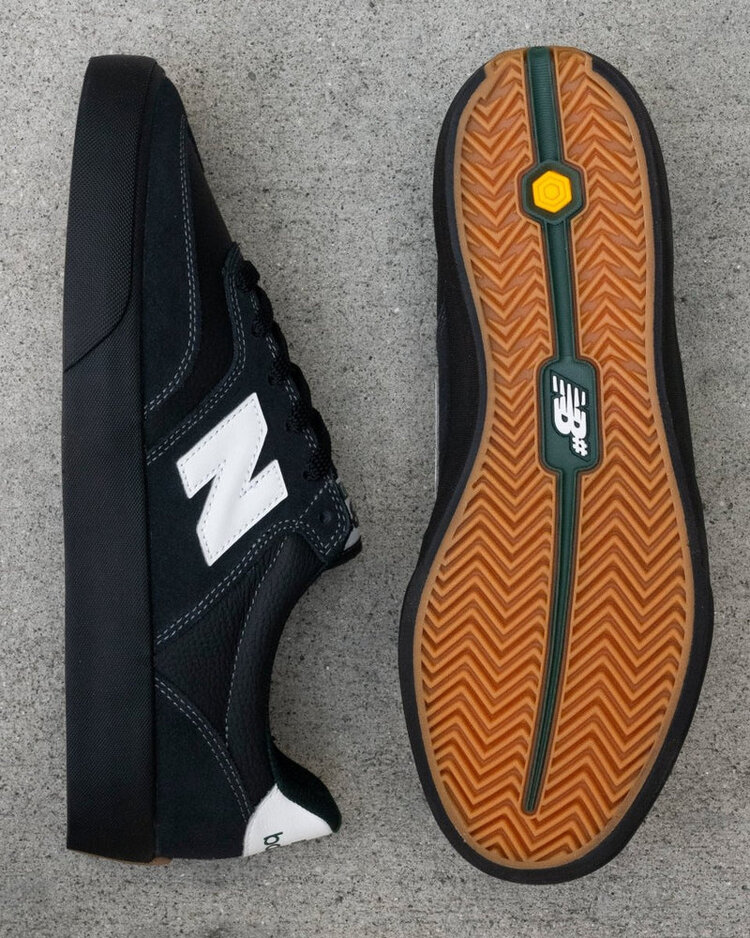 New Balance 340 | Black/Black