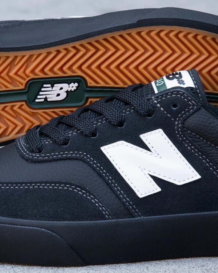 New Balance 340 | Black/Black