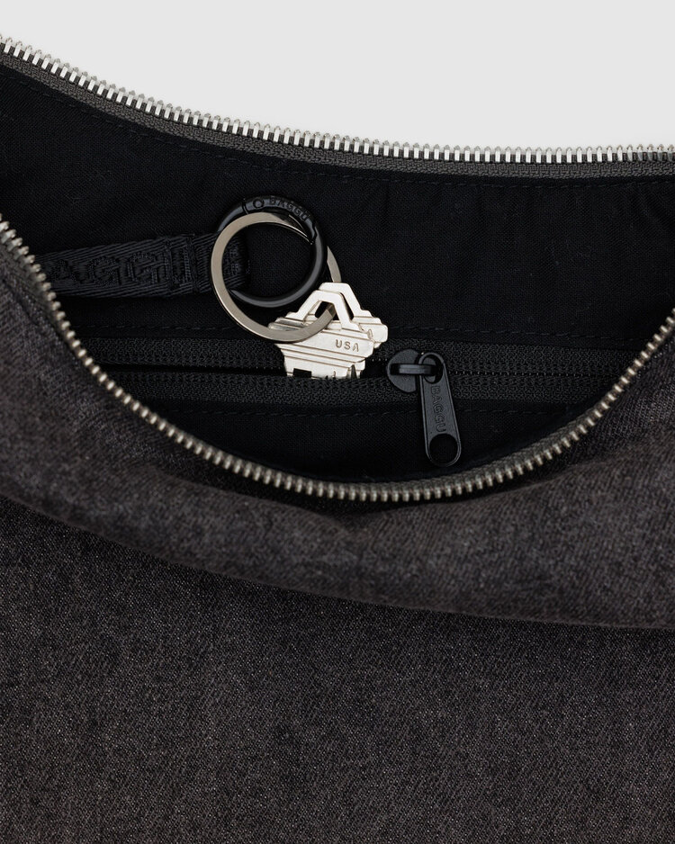 Baggu Baggu Medium Crescent | Washed Black Denim
