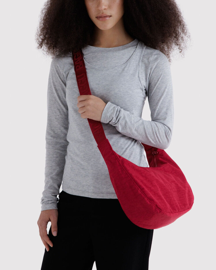 Baggu Baggu Medium Nylon Crescent Bag | Cherry