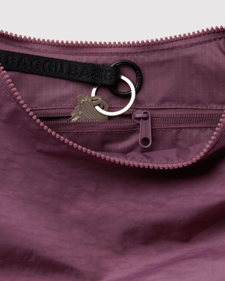 Baggu Baggu Medium Nylon Crescent Bag | Wild Plum