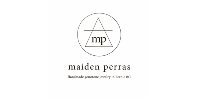 Maiden Perras Maiden Perras PEARL HALF CIRCLE EARRING GOLD