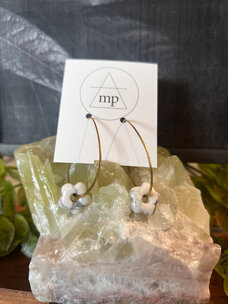 Maiden Perras Maiden Perras Hippie Hoop Howlite Earrings | Gold
