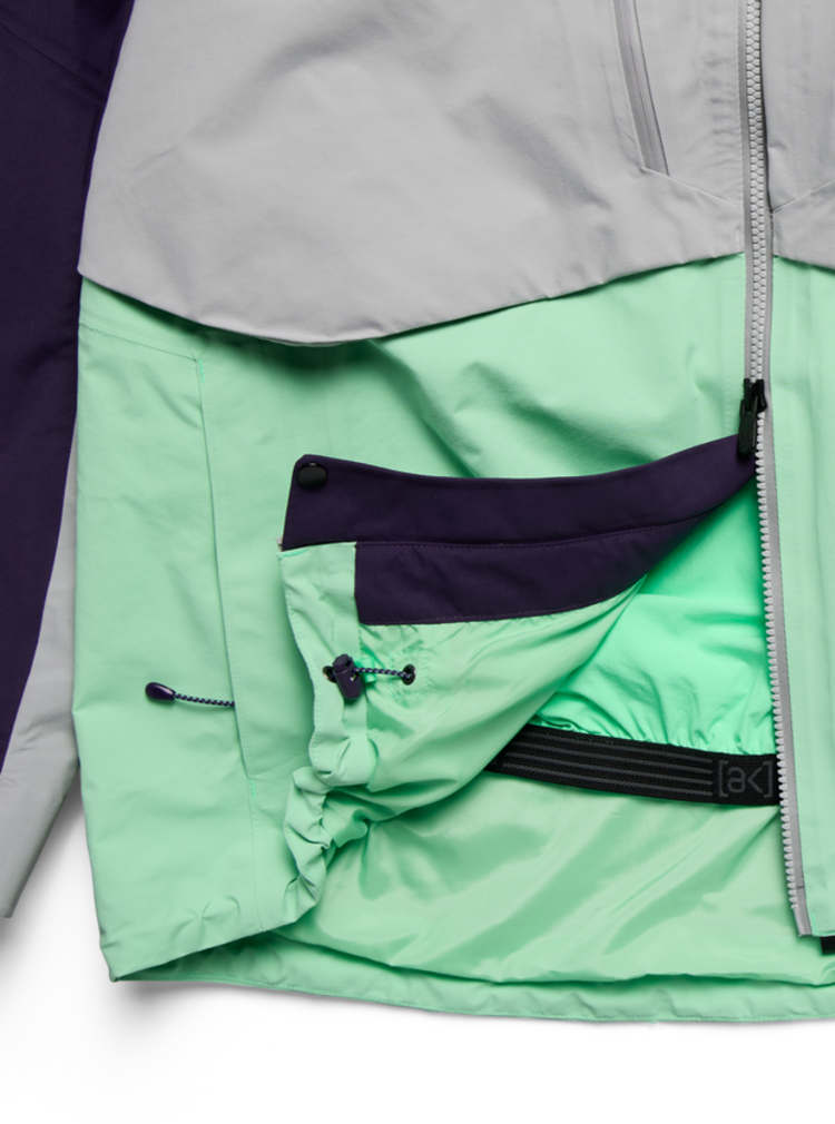 Burton Burton Men's [Ak] Swash Synthetic Insulated Gore-Tex 2L Jacket | Nightshade Purple/Apparition Gray/Green Voltage