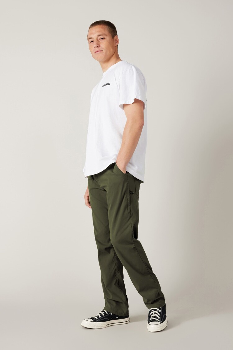 686 Technical Apparel 686 Everywhere Pant - Relaxed Fit | Dark Green