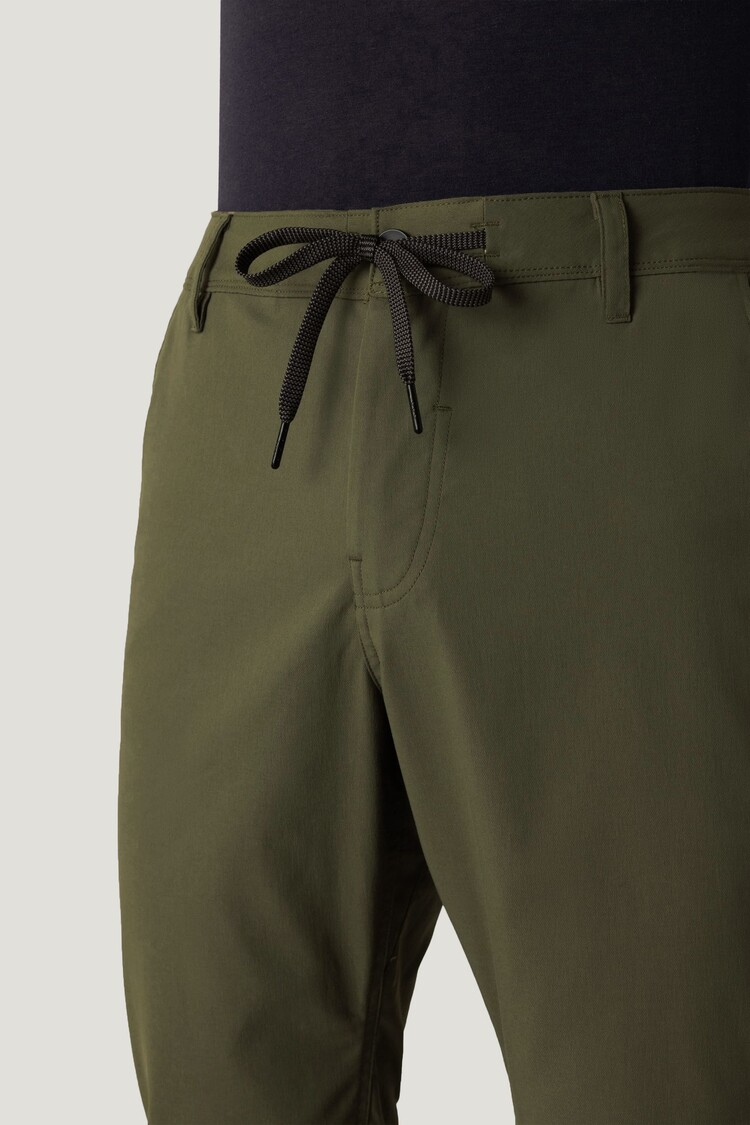 686 Technical Apparel 686 Everywhere Pant - Relaxed Fit | Dark Green