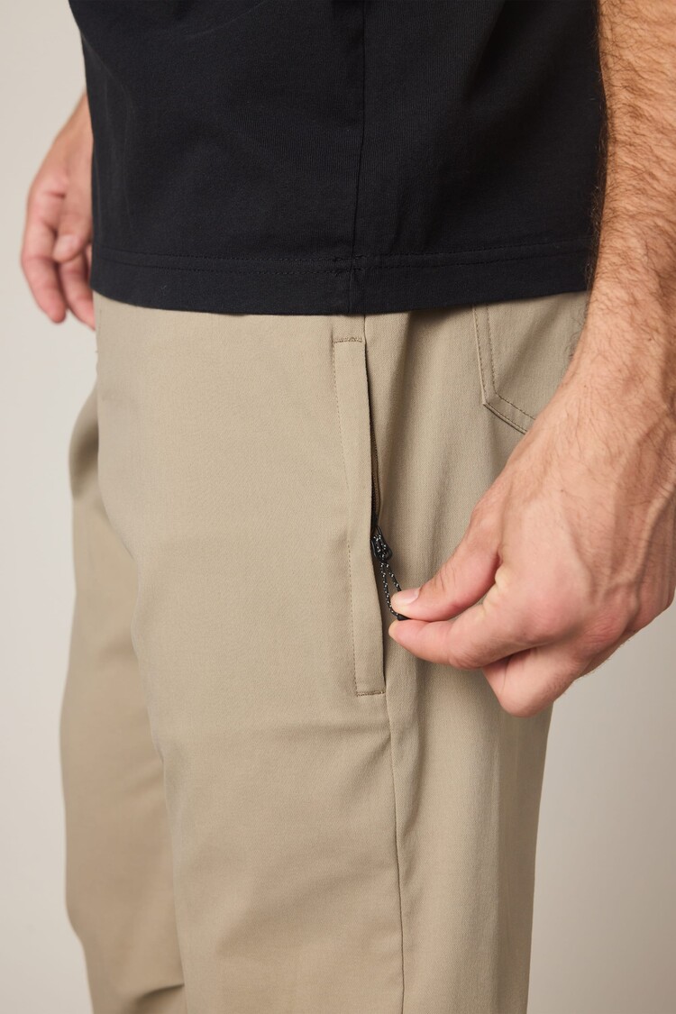 686 Technical Apparel 686 Everywhere Pant - Relaxed Fit | Timberwolf