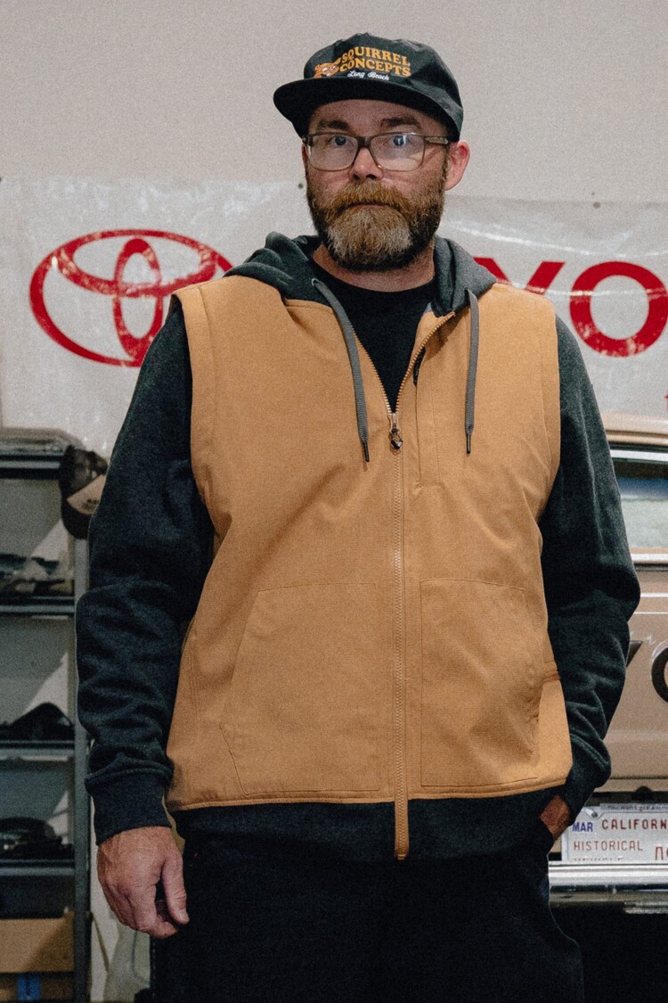 686 Technical Apparel 686 Merge Quilted Hoody | Heather Charcoal/Caramel