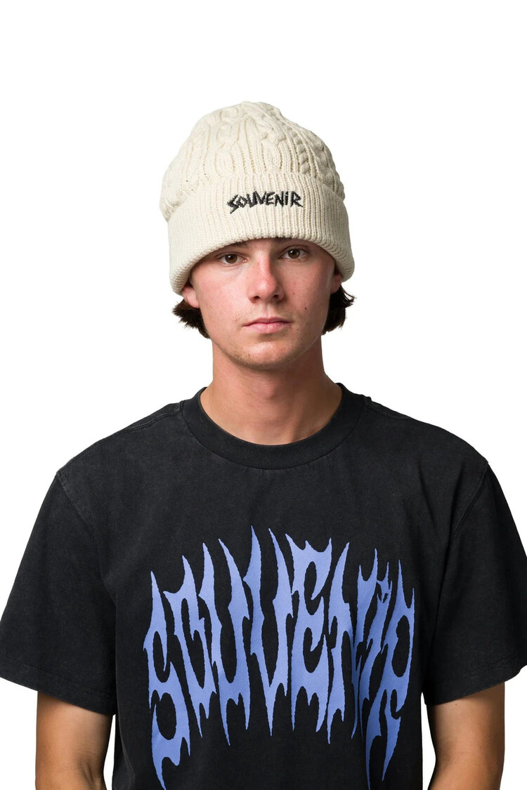 SOUVENIR Souvenir Cable Knit Beanie | White