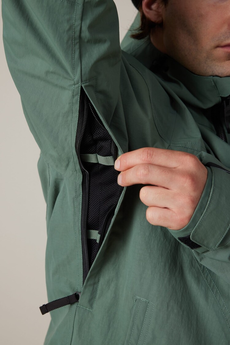 686 Technical Apparel 686 Mens 686 Dojo Shell Jacket | Faded Green Crinkle