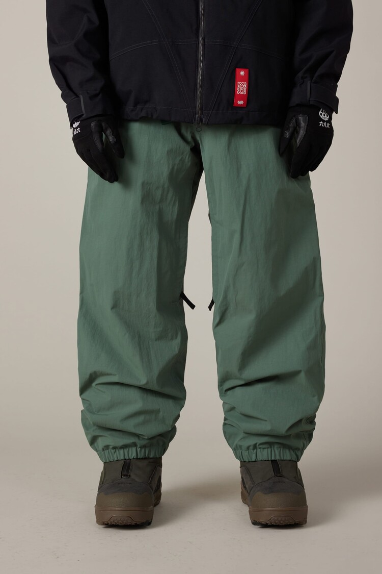686 Technical Apparel 686 Mens 686 Dojo Shell Pant | Faded Green Crinkle