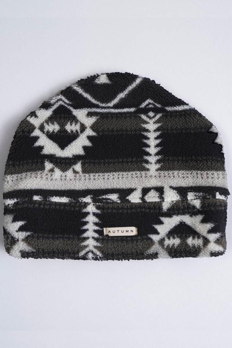 Autumn Mtn Goat Beanie | Black