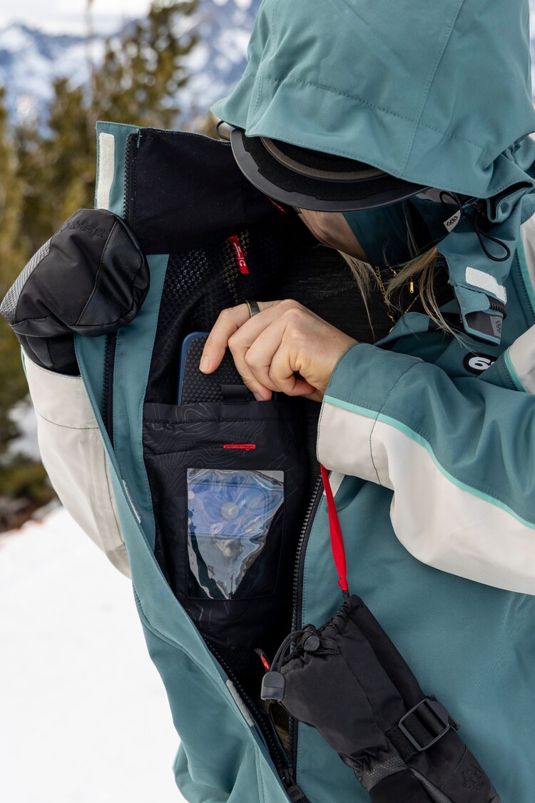 686 Technical Apparel Women's Hologram Shell Jacket | Pale Firn Colorblock