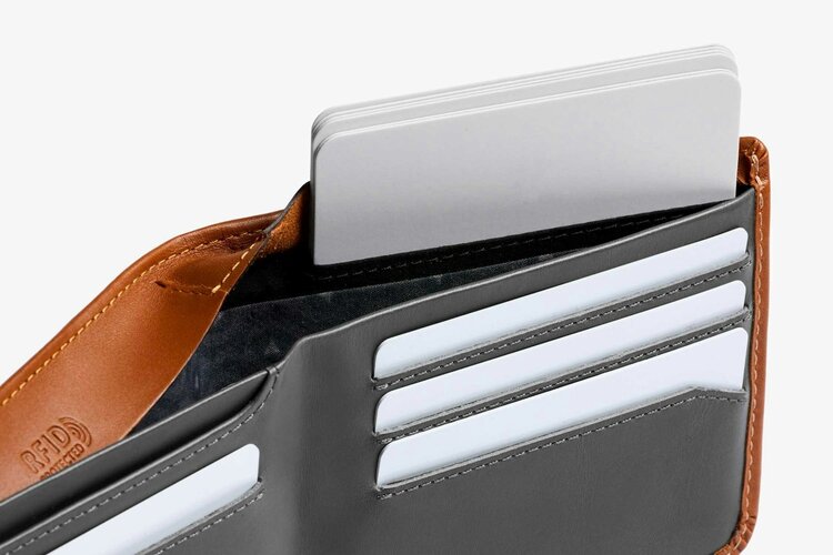 Bellroy Hide & Seek Hi Wallet | Caramel