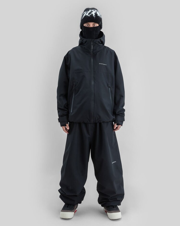 Beyond Medals Park Pants | Black
