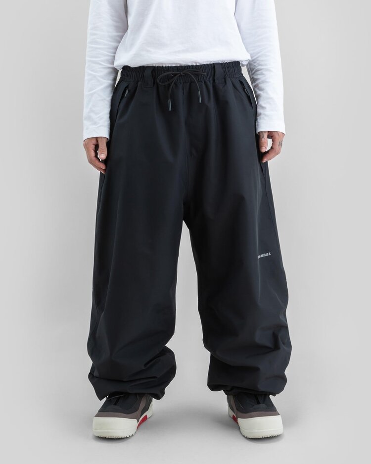 Beyond Medals Park Pants | Black
