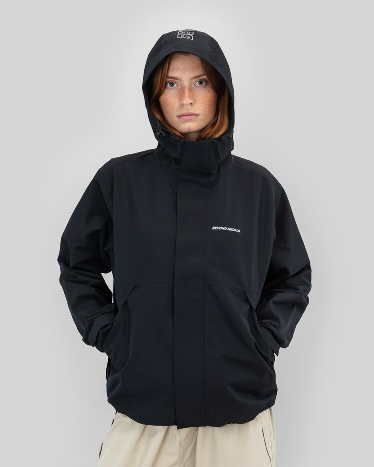Beyond Medals The Jacket 2L | Black