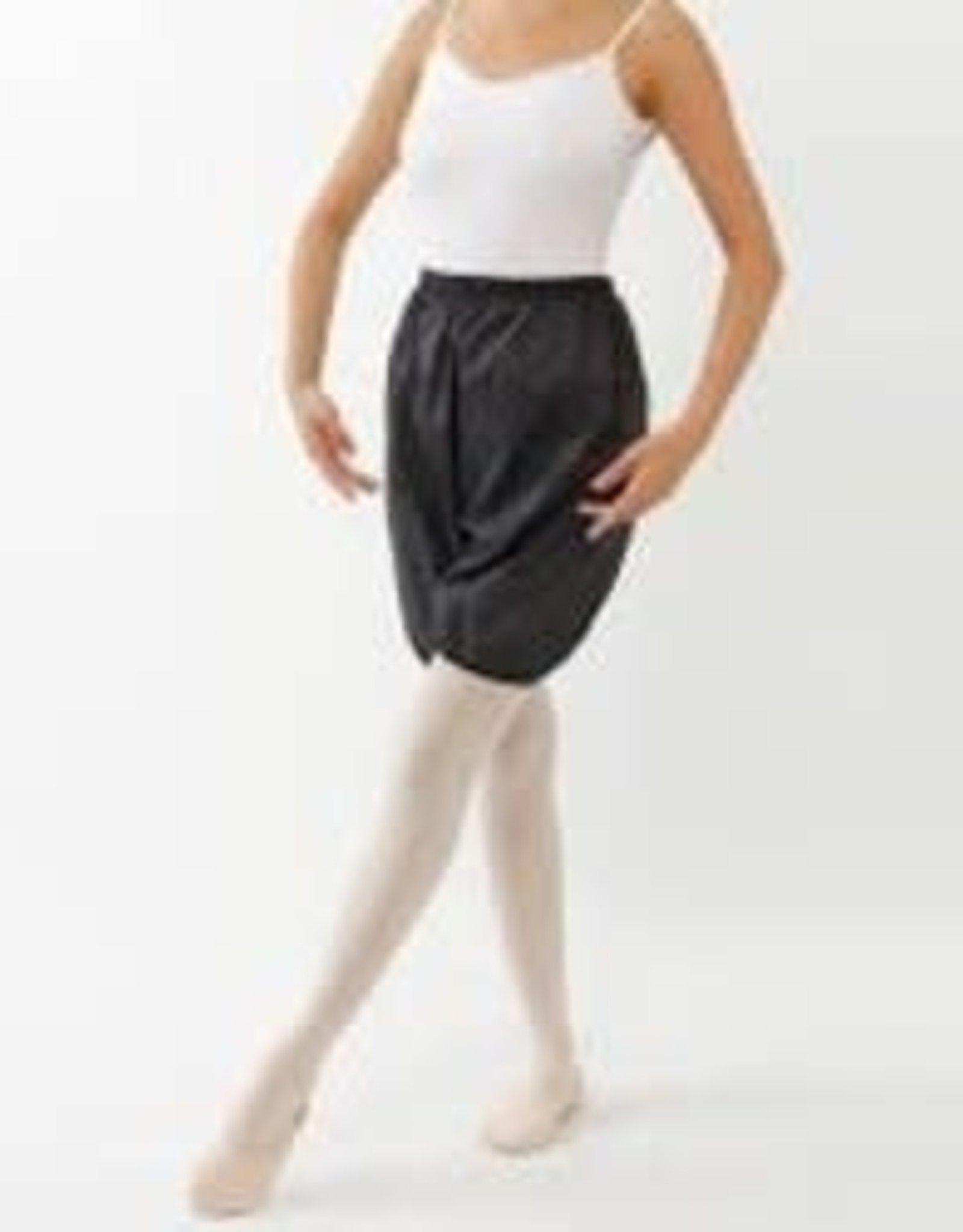 https://cdn.shoplightspeed.com/shops/629353/files/21100707/1600x2048x1/capezio-capezio-rip-stop-shorts-10110.jpg