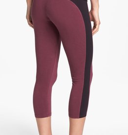 Motionwear Flat Waist Capri Leggings