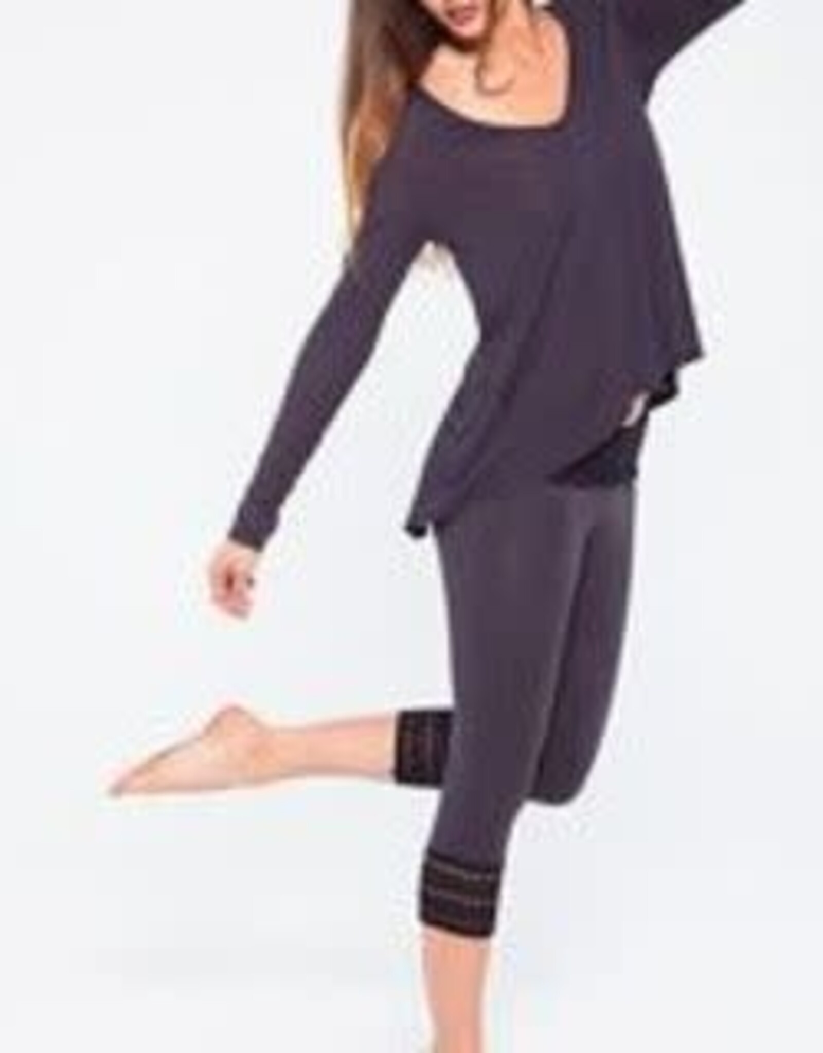 OmGirl OmGirl Whole Eyelet Capri EY3