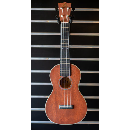 AMI AMI Solid Mahogany Concert Ukulele w/ Case AMI AMI Solid Mahogany Concert Ukulele w/ Case