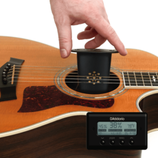 D'Addario D'Addario Acoustic Guitar Humidifier with Digital Humidity & Temperature Sensor