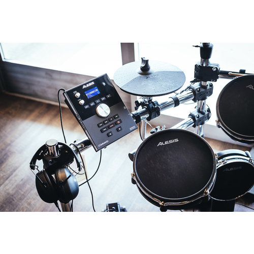 ALESIS Alesis Command Mesh Kit Electronic Drum Kit ALESIS Alesis Command Mesh Kit Electronic Drum Kit