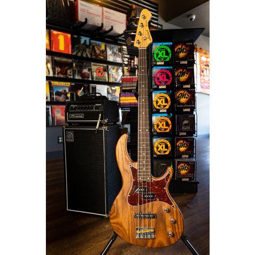 Aria Aria Detroit Bass - Open-Pore Natural Aria Aria Detroit Bass - Open-Pore Natural