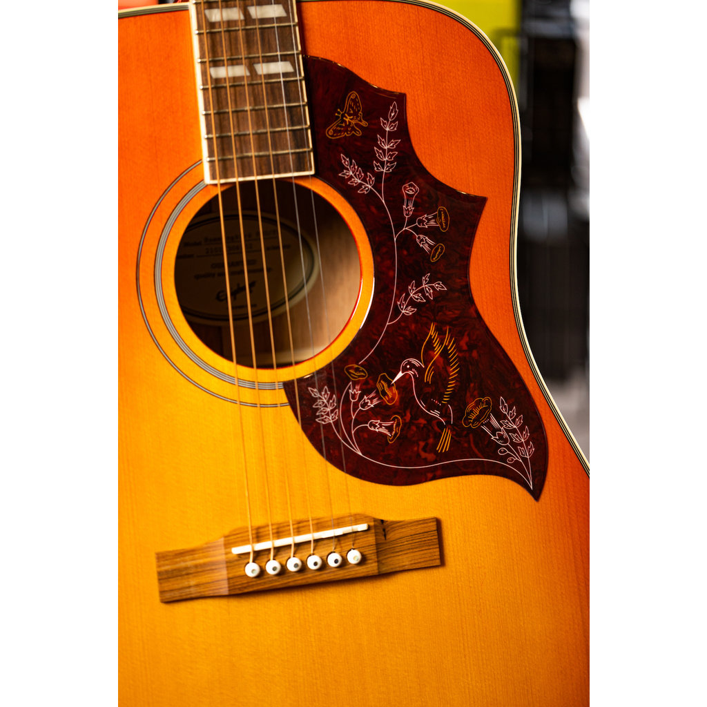 Epiphone Epiphone Hummingbird Pro Acoustic Guitar [Fishman SoniTone] (Faded Cherry Sunburst)
