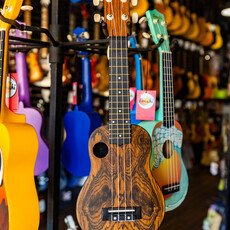 Amahi Amahi Soprano Ukulele with Bocote Top & ABS Plastic Back/Sides