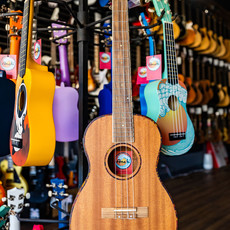 Amahi Amahi Mahogany Baritone Ukulele with EQ