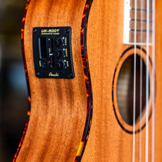 Amahi Amahi Mahogany Baritone Ukulele with EQ