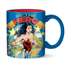 Silver Buffalo Wonder Woman Retro Mug (14 oz.)