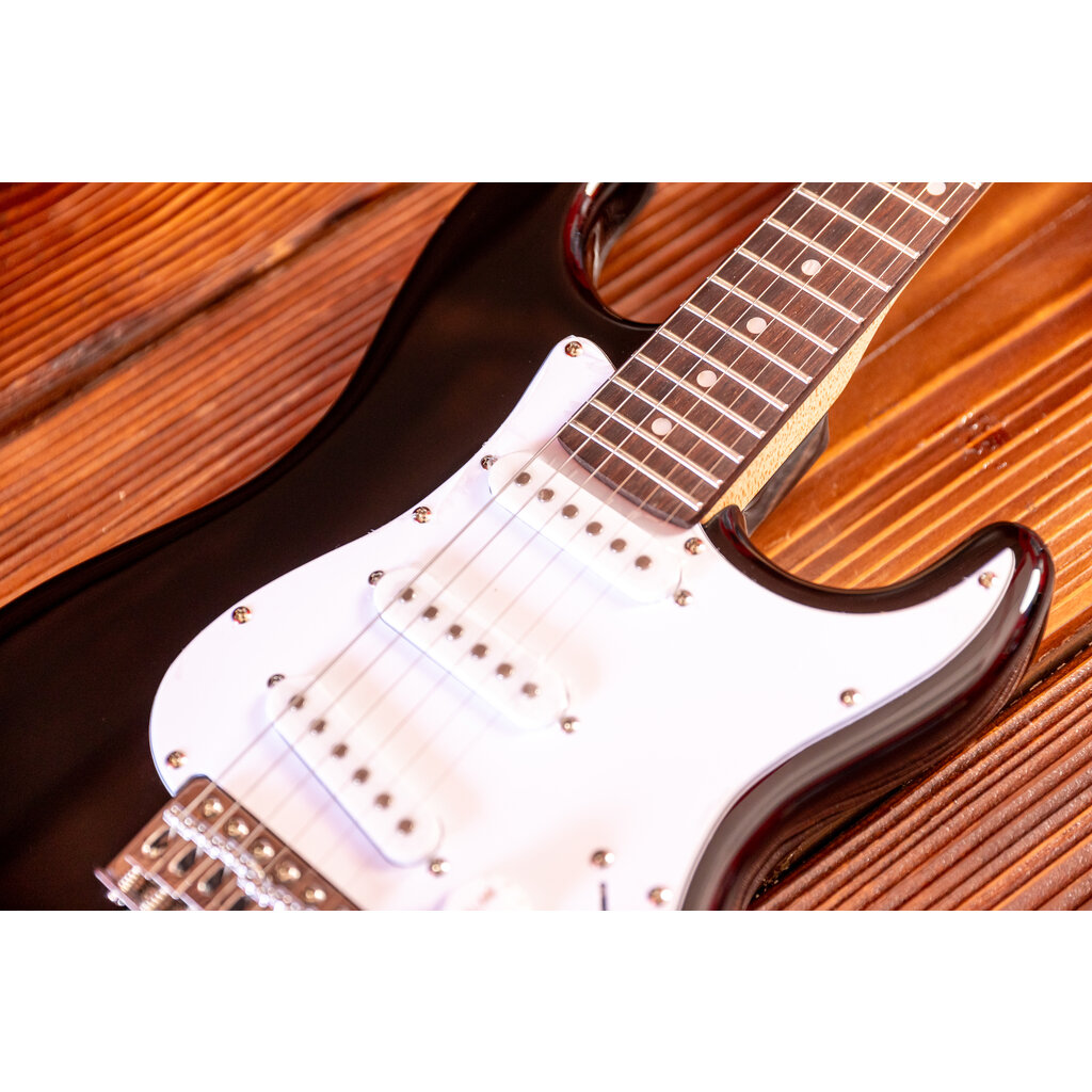 Aria Aria Pro STG Series Electric Guitar, Black (3/4 Scale)
